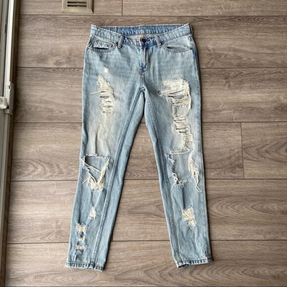 BDG Slim Boyfriend Low  Rise Ripped Jeans - Picture 3 of 16